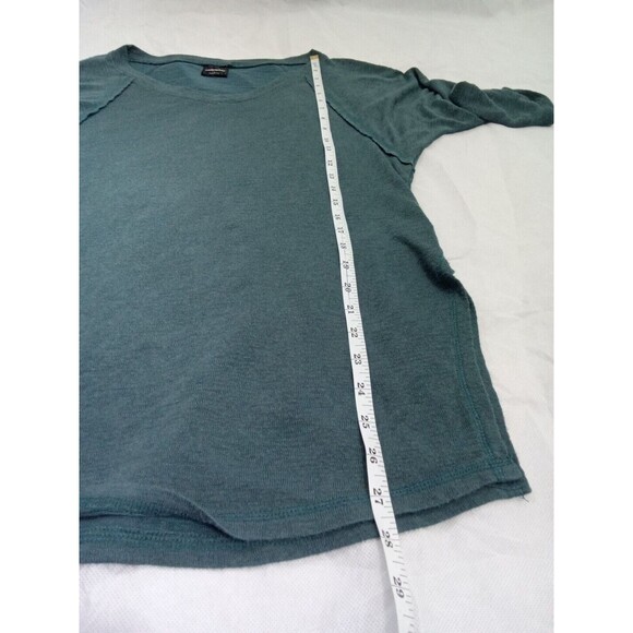 Wallflower Green Small 3/4 Sleeve V Neck - Picture 9 of 12